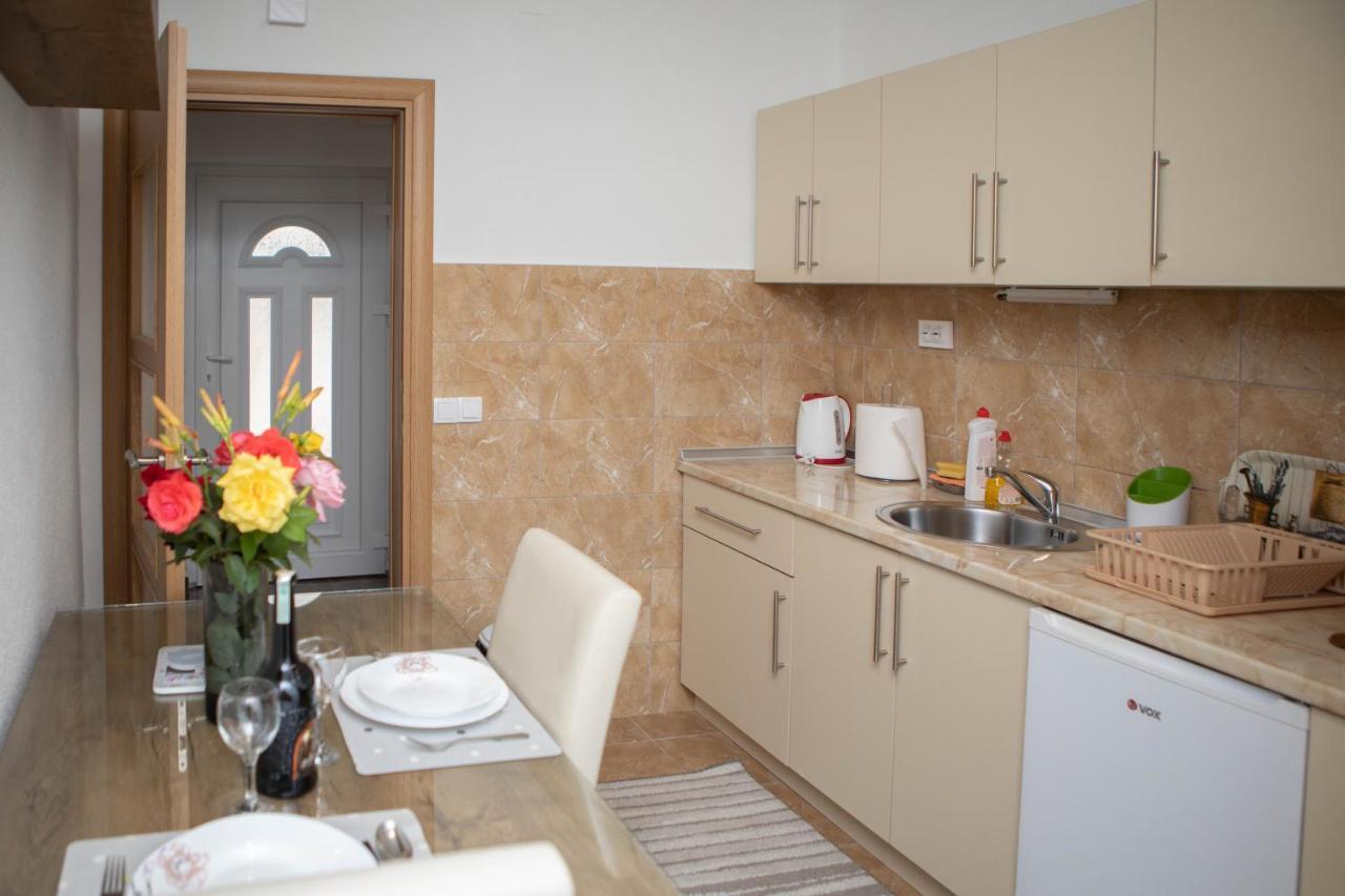 Apartmani Budimcic Требинье Экстерьер фото